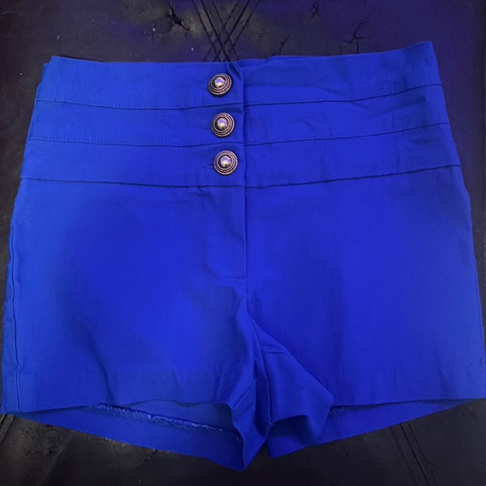 Blue pull on shorts small